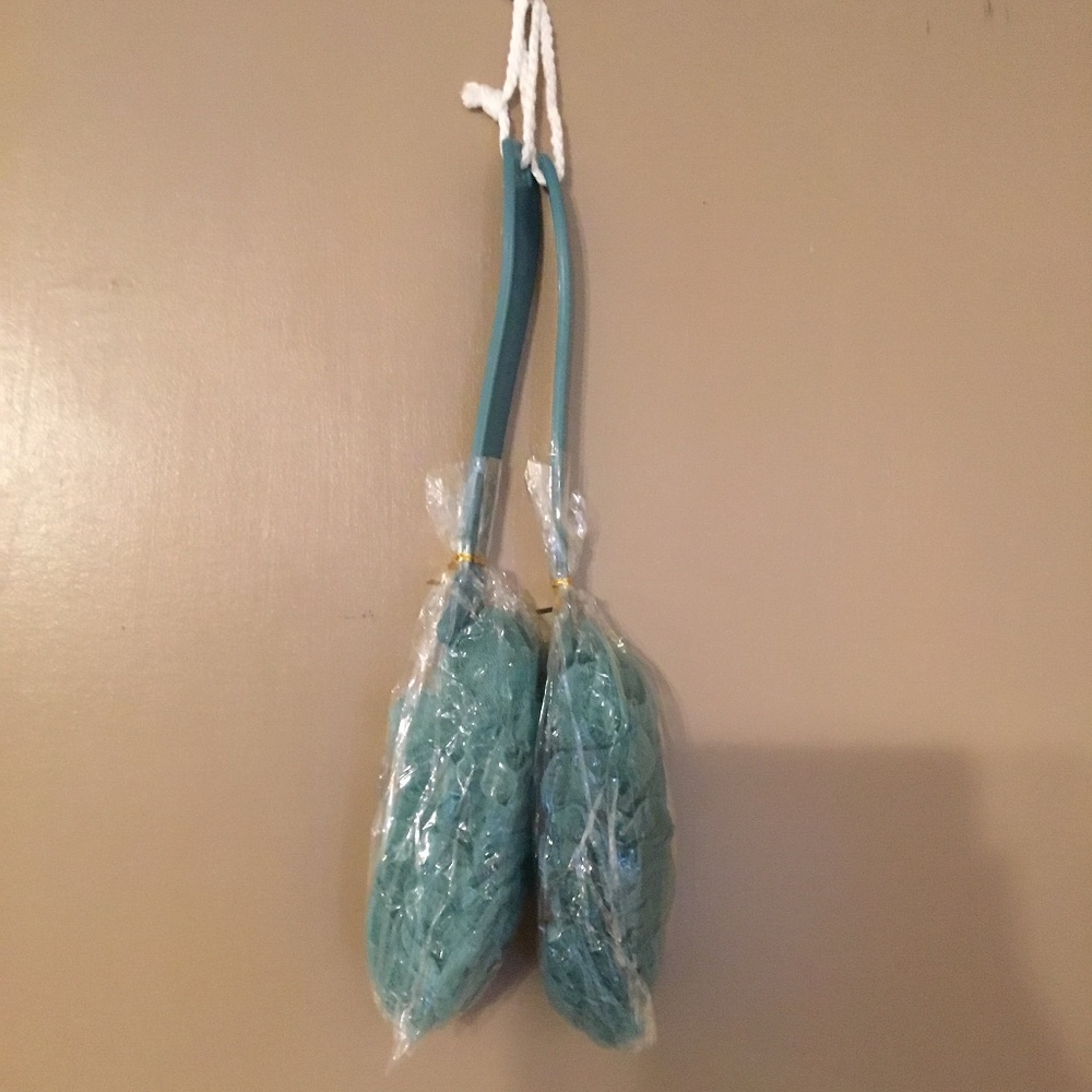 Two new long handle loofah sponge